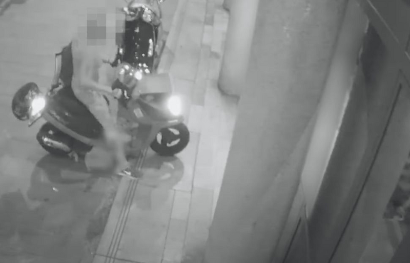 Fájl:Tibi betör.png